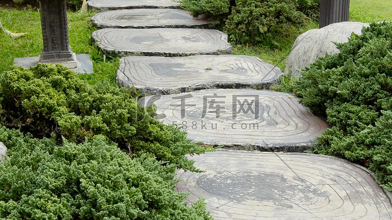 别墅花园不是越大越难设计，真正考验功力的是“分寸感
